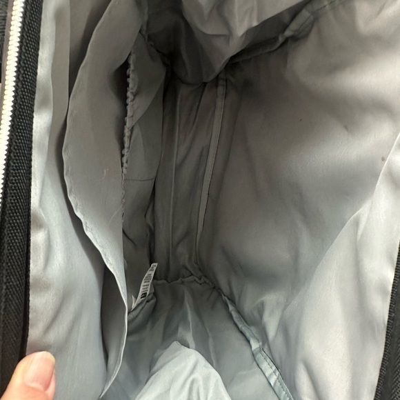 Skip Hop Diaper Bag in Black Gold Hardware - Picture 7 of 8